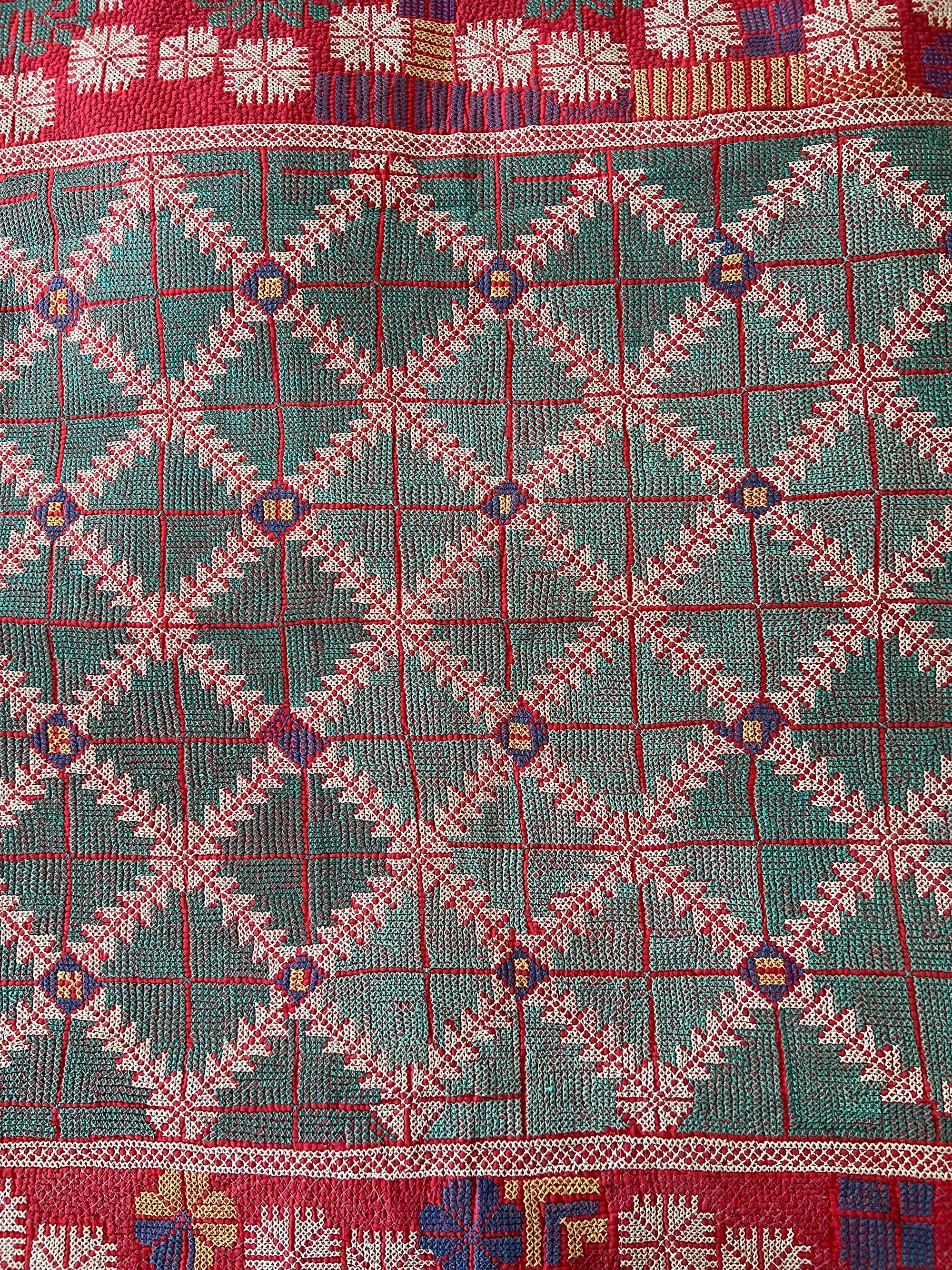Vintage Galicha Bengali Throw - Red and Green