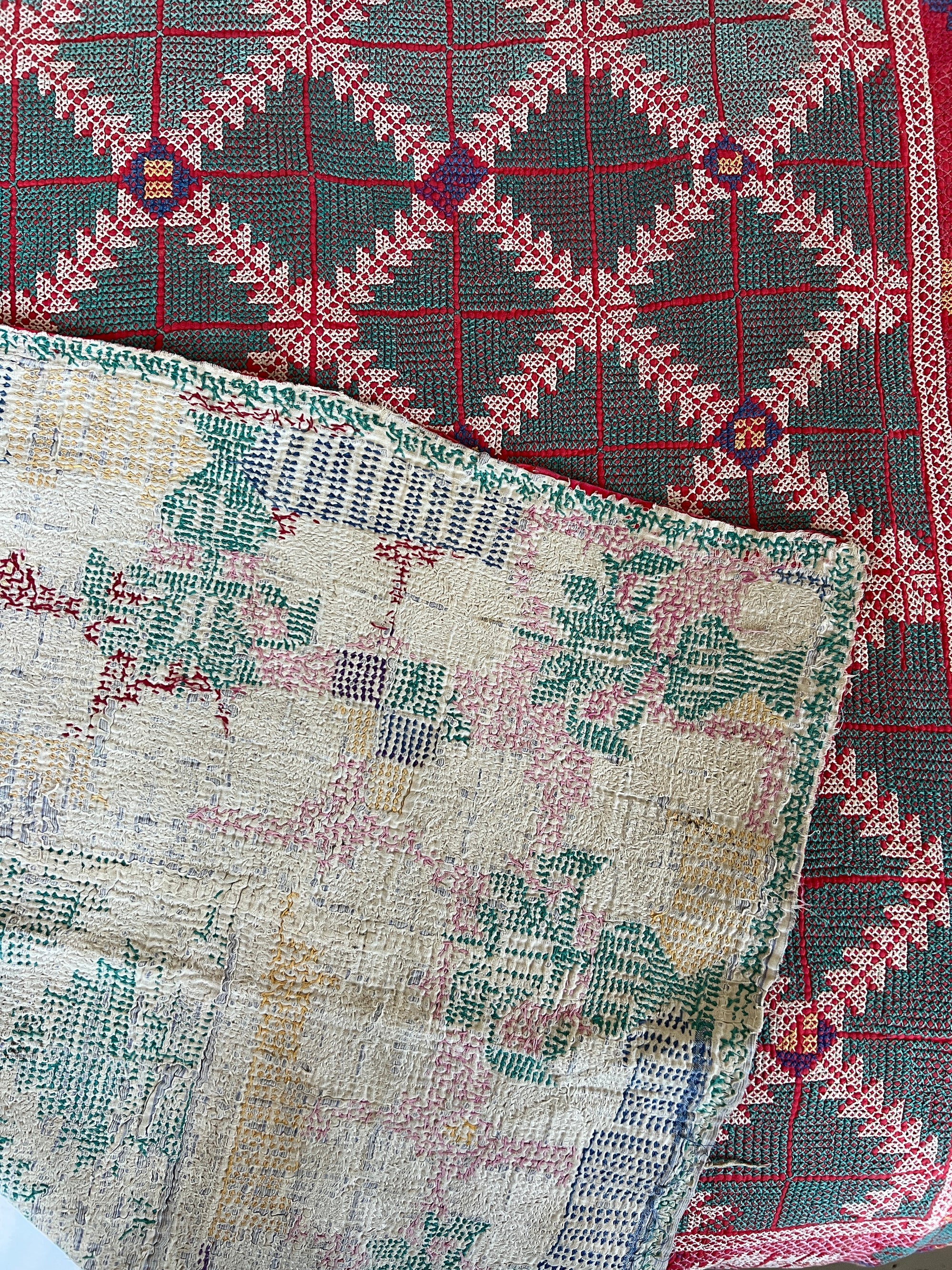 Vintage Galicha Bengali Throw - Red and Green