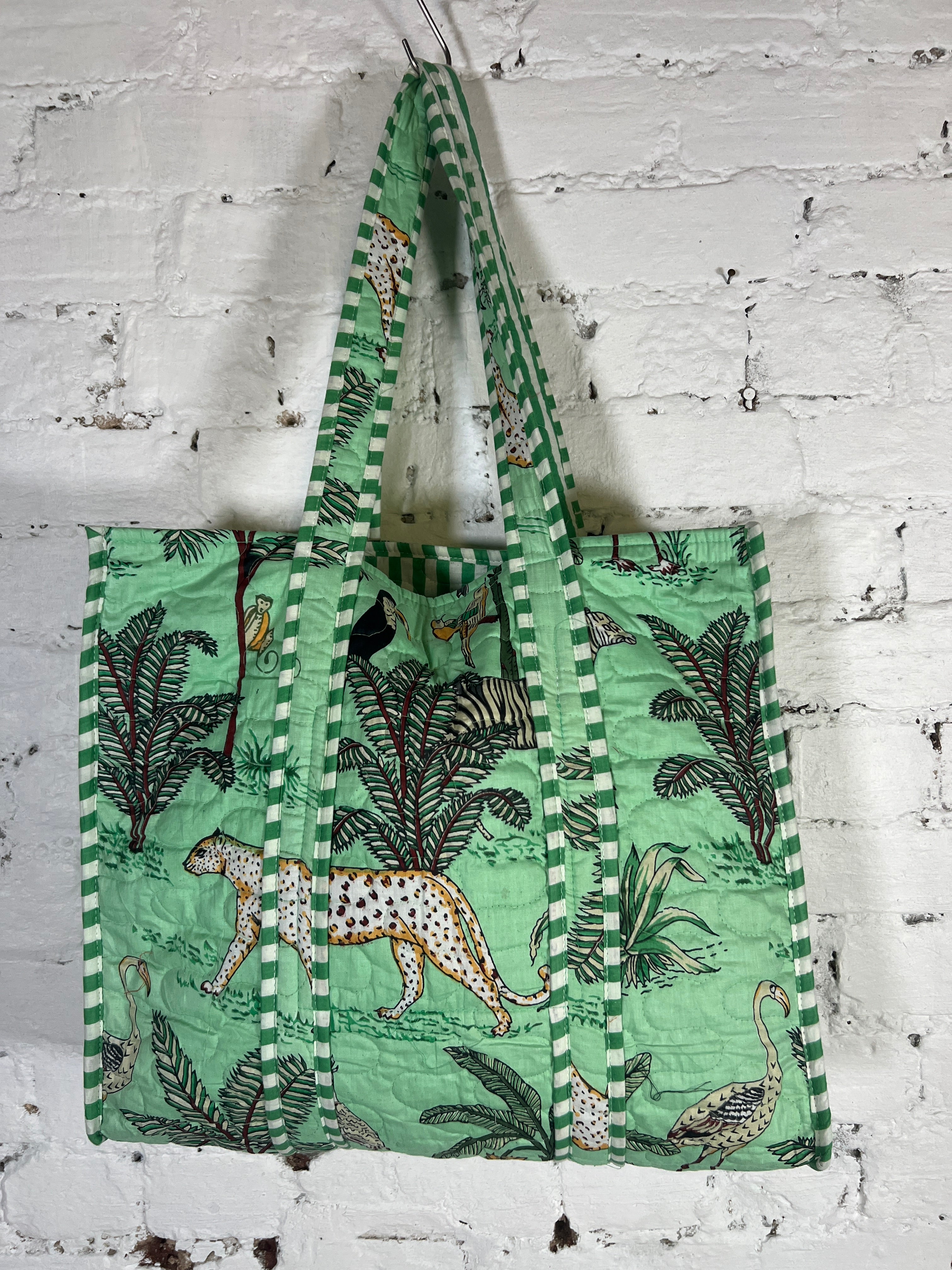 Printed Tote Bag Green Leopard